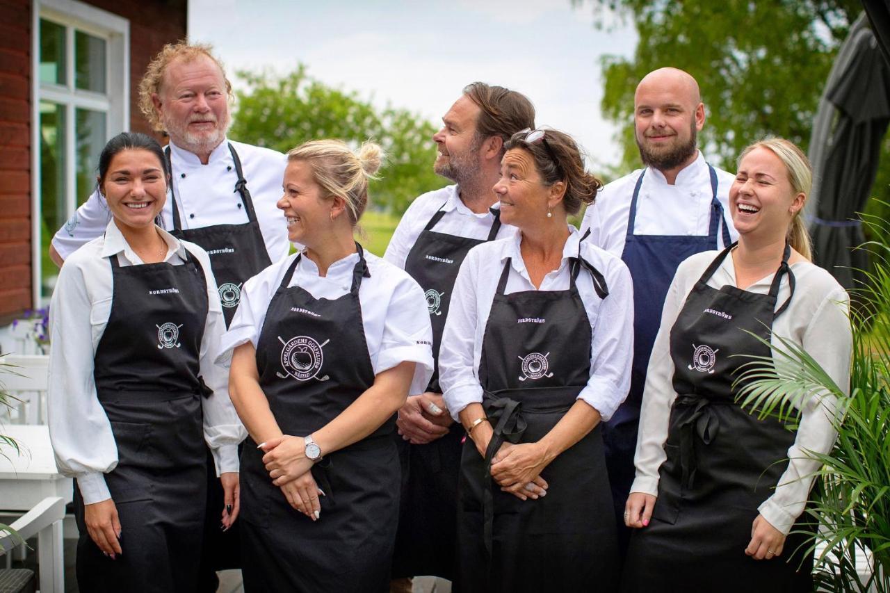 Aeppelgarden I Båstad Buitenkant foto